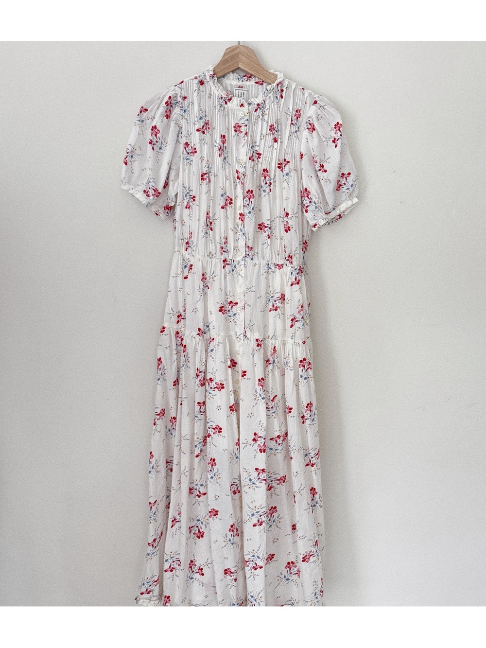 gap x doen pintuck floral midi dress